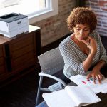 Xerox® B230 Stampante multifunzione donna ufficio